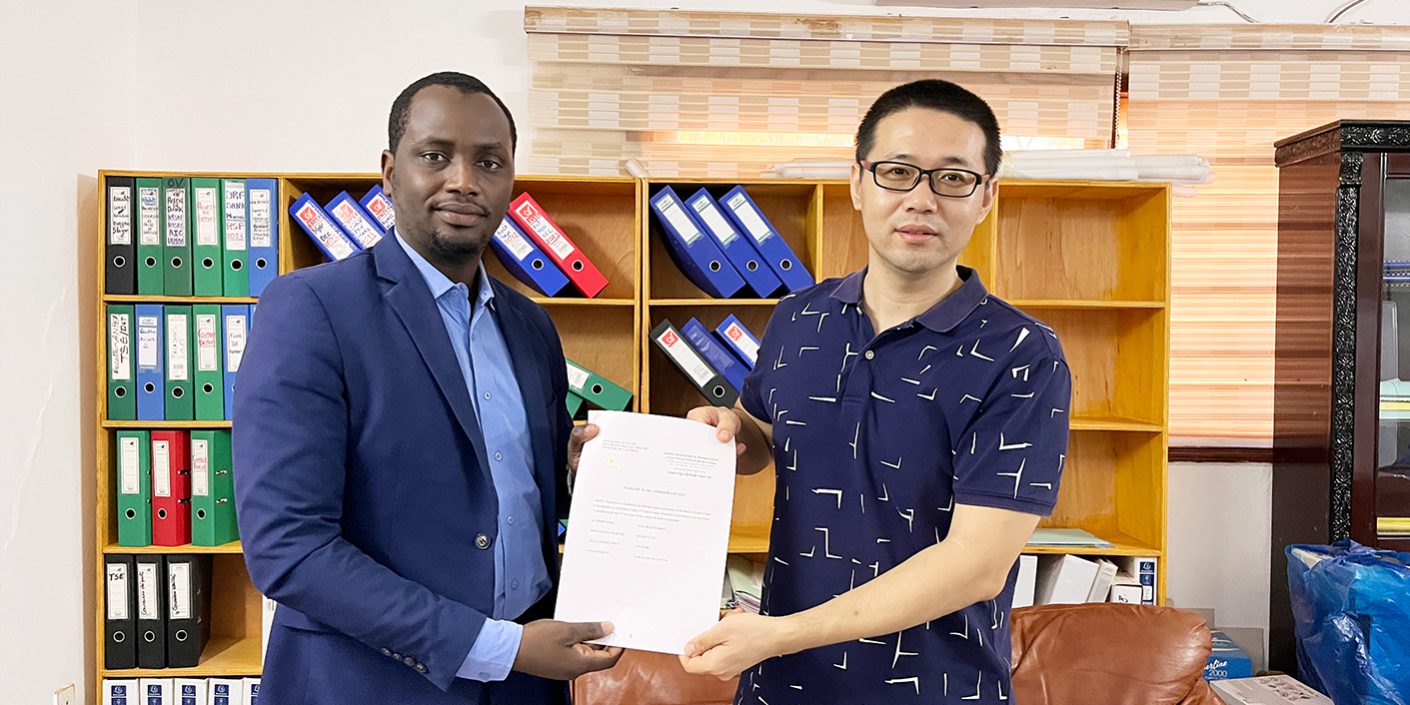 点亮撒哈拉丨中腾微网塞内加尔光储混合微电网项目顺利竣工